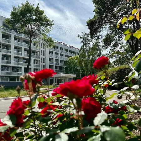 Hotel Semiramis 2*