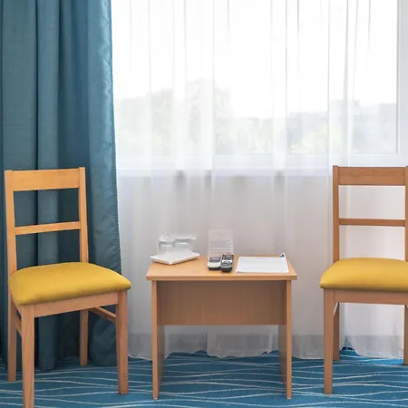 Hotel Semiramis Saturn